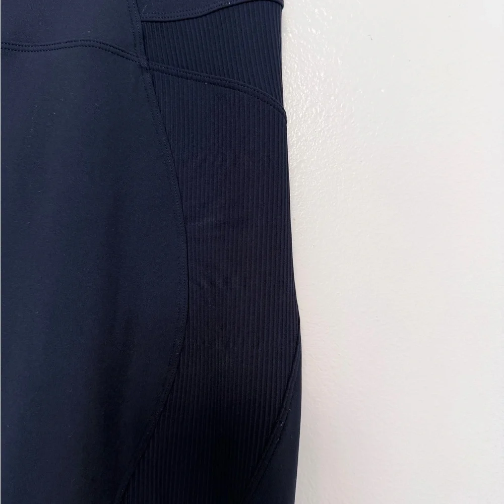 Lululemon Leggings Bundle Size 6 Navy and Camo print - Picture 6 of 6